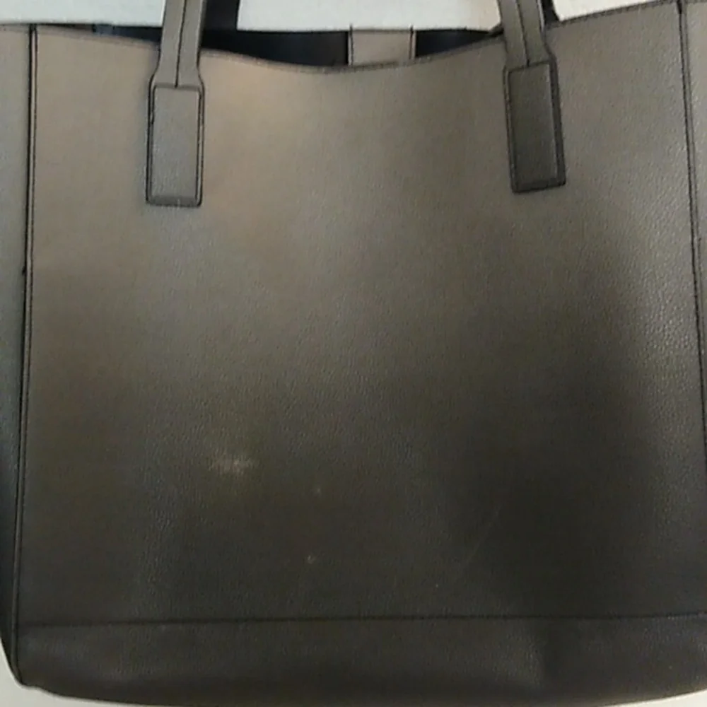 Everyday Black Leather Tote Bag with Shoulder Straps